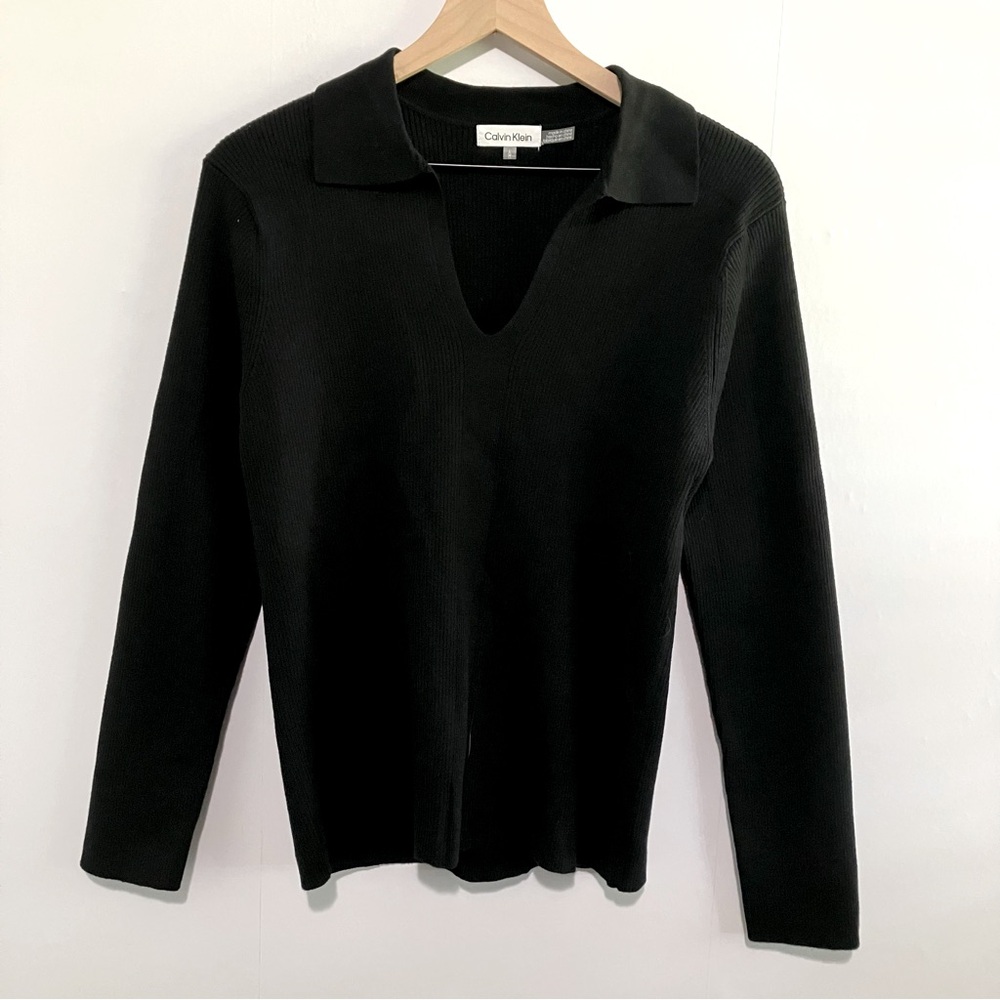 Calvin Klein Women's Black Sweater V neck with Collar Size Large